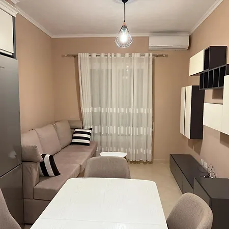 Sani * Golem (Tirana)