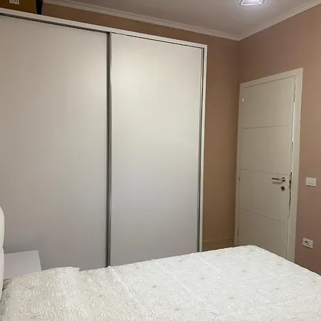 Sani * Golem (Tirana)